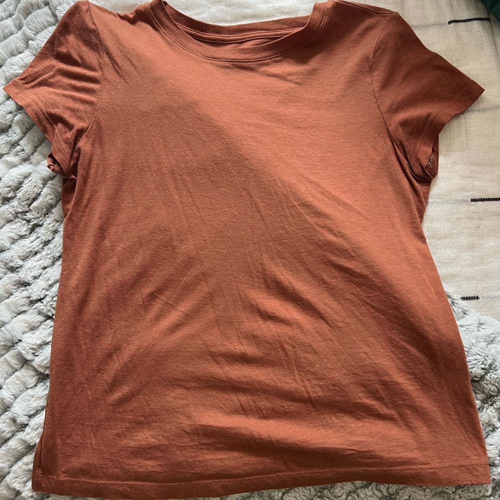 A new day basic tee